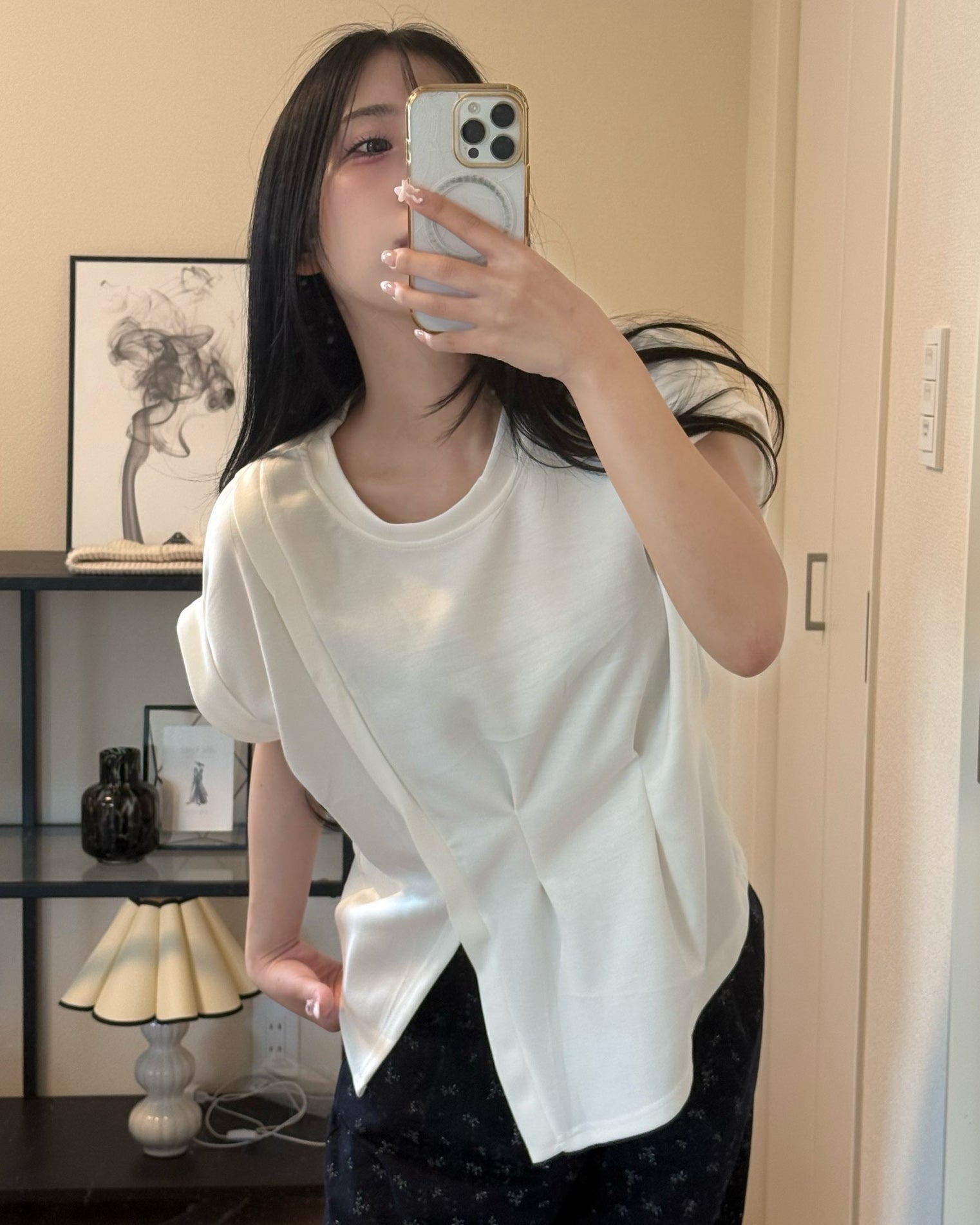 aunページ ayano collab】マシュマロタッチフロントツータックデザインTシャツ